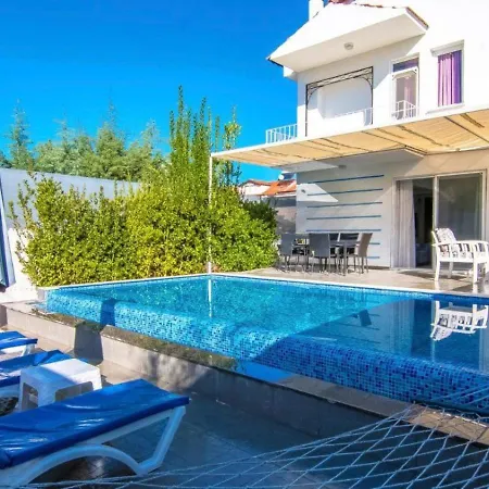 Calis 3 Bedroom With Private Pool Hot Tub *