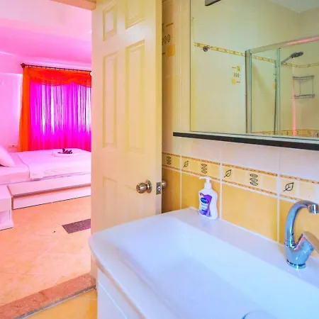 Calis 3 Bedroom With Private Pool Hot Tub