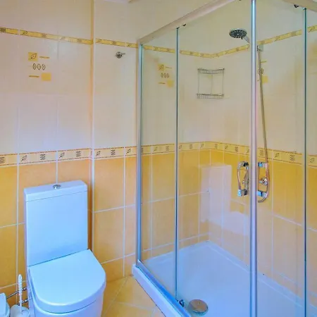 Calis 3 Bedroom With Private Pool Hot Tub فيلة *