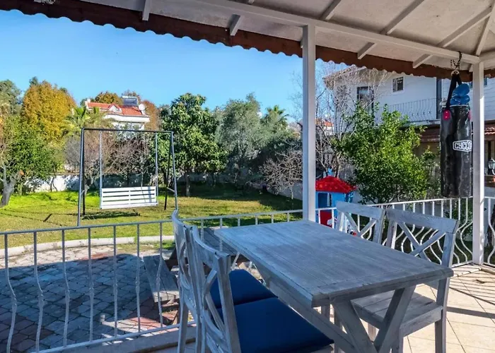 Calis 3 Bedroom With Private Pool Hot Tub فيلة