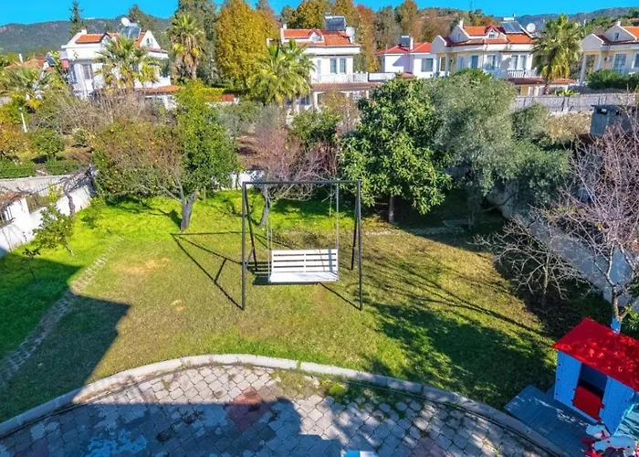 Calis 3 Bedroom With Private Pool Hot Tub