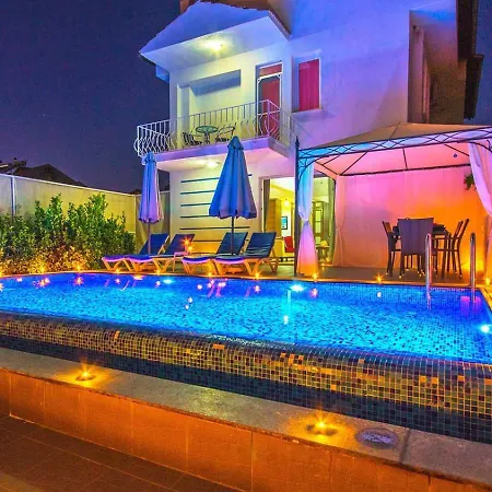 çalış 3 Bedroom With Private Pool Hot Tub * Fethiye