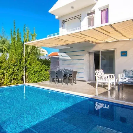 Calis 3 Bedroom With Private Pool Hot Tub