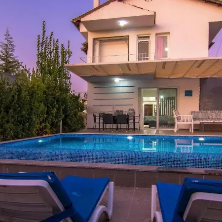 Villa çalış 3 Bedroom With Private Pool Hot Tub Fethiye