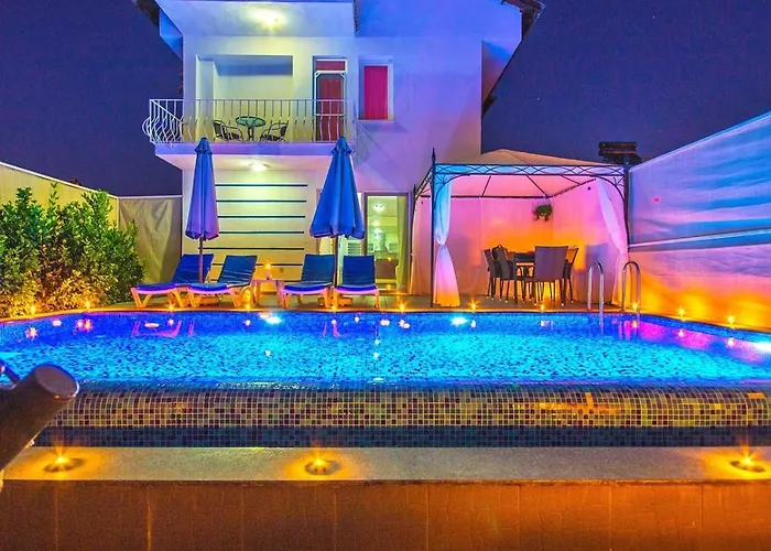 ヴィラ Calis 3 Bedroom With Private Pool Hot Tub *