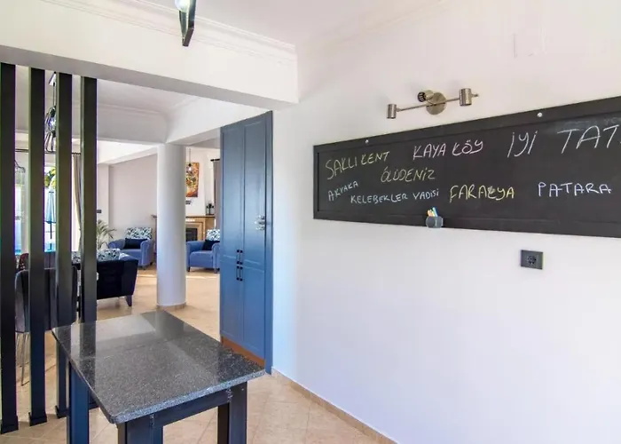 Calis 3 Bedroom With Private Pool Hot Tub