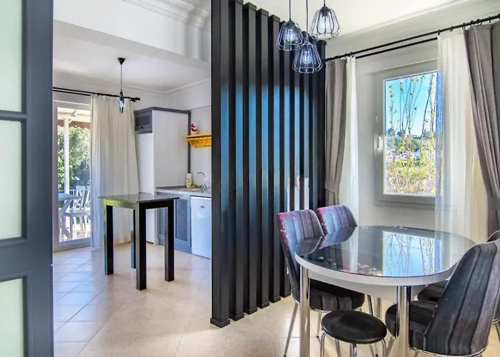 çalış 3 Bedroom With Private Pool Hot Tub