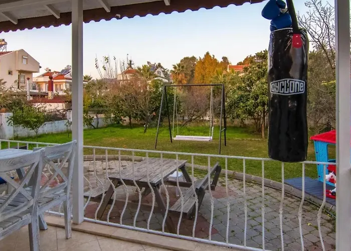 Calis 3 Bedroom With Private Pool Hot Tub Villa