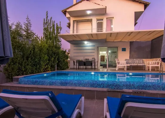 Vilă Calis 3 Bedroom With Private Pool Hot Tub Fethiye